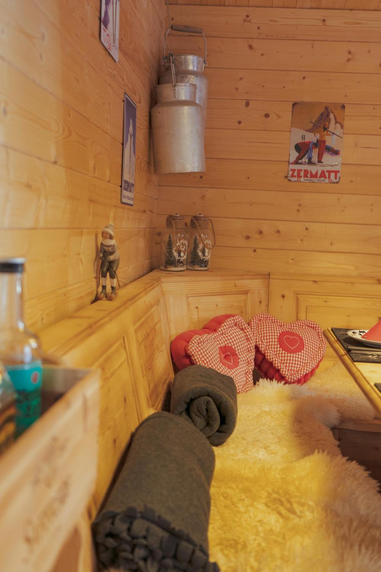 Jaegerhof Serviced Apartements Zermatt Eksteriør bilde